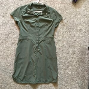 Short sleeve dress